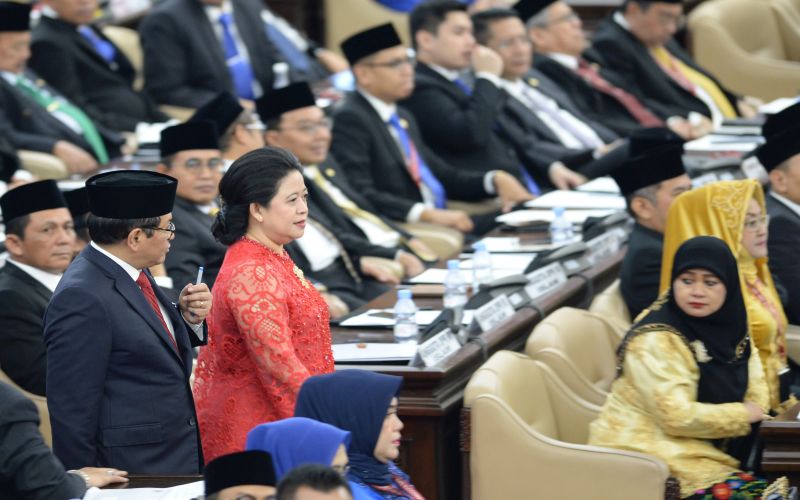 Pelantikan Puan Jadi Ketua Dpr Torehkan Sejarah Baru