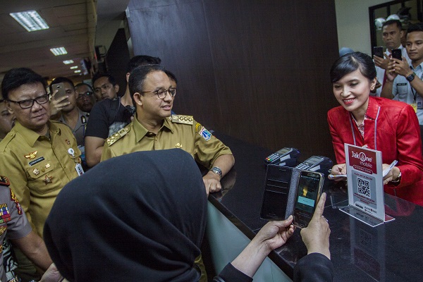 bank dki salurkan kredit umkm oke oce berbunga 7