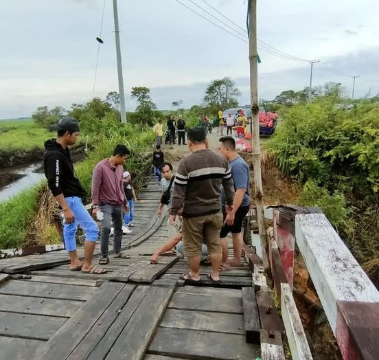 Pemkab Kukar Anggarkan Rp Juta Bangun Jembatan Sementara