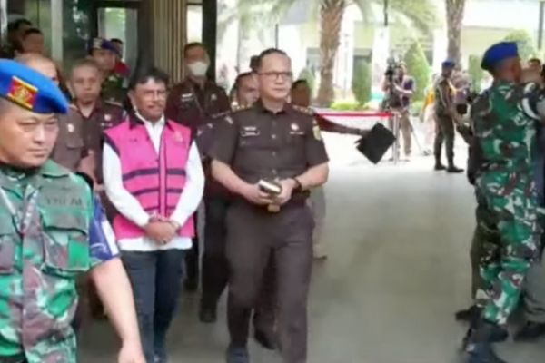 Jadi Tersangka, Johnny G Plate Punya Harta Rp191 Miliar