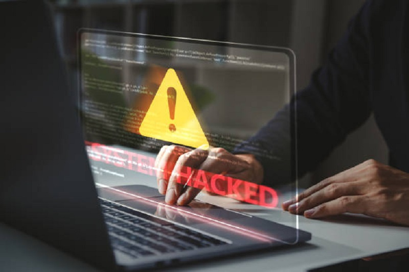 Saat kritik direspons serangan siber: Otoritarianisme ruang digital?
