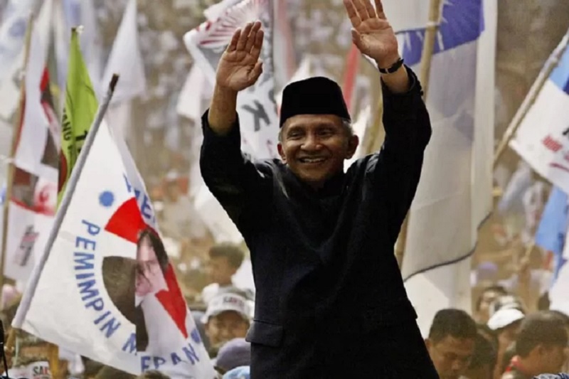 Amien Rais Syndrome: Kurang tenar atau politik kerumunan?