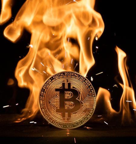 Bitcoin anjlok akibat konflik Timur Tengah, apa yang harus dilakukan investor?