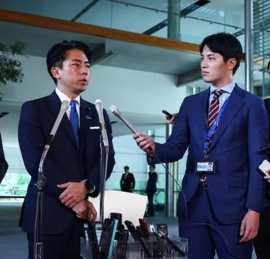 Menteri Pertanian Jepang yang baru, Koizumi:  Beras dulu, baru yang lain!