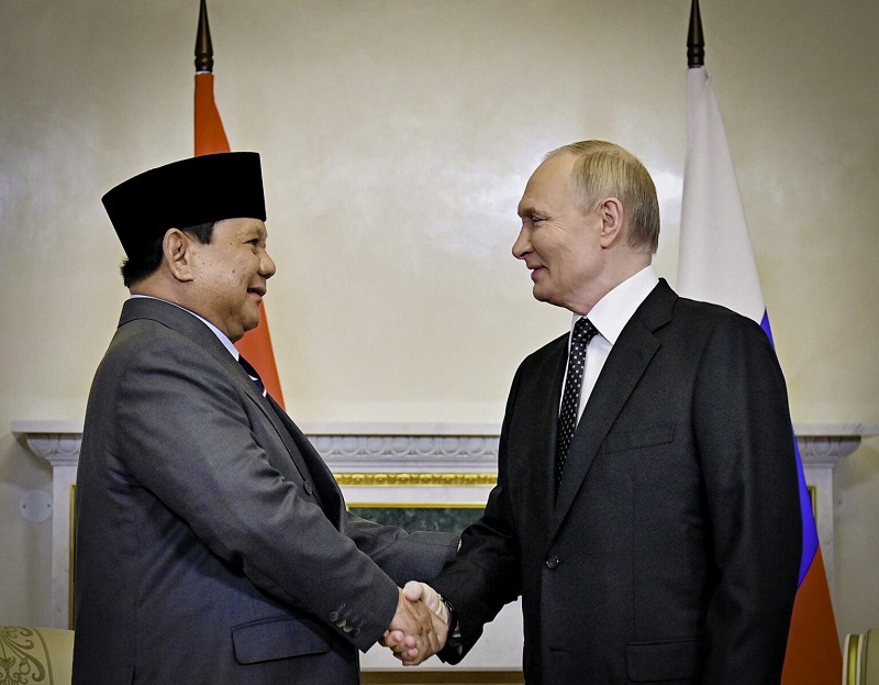 Apa saja "oleh-oleh" Prabowo dari Rusia?