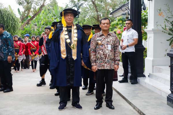 Jamin keberlanjutan pendidikan anak-anak dari keluarga miskin, Pemprov Jateng anggarkan miliaran Rupiah untuk beasiswa