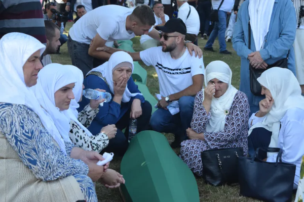 30 tahun berlalu, Srebrenica masih menguburkan sisa-sisa korban genosida