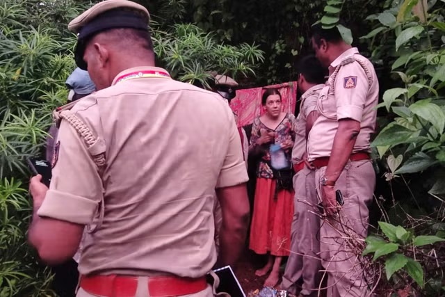 Polisi India temukan wanita Rusia dan dua anaknya hidup damai di dalam gua terpencil