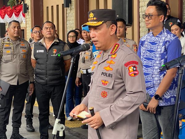 Polri berangkatkan lagi 1.500 buruh terdampak PHK dan angkatan kerja baru