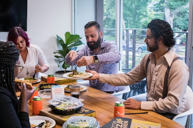 Cara makan lebih sehat untuk pekerja kantoran