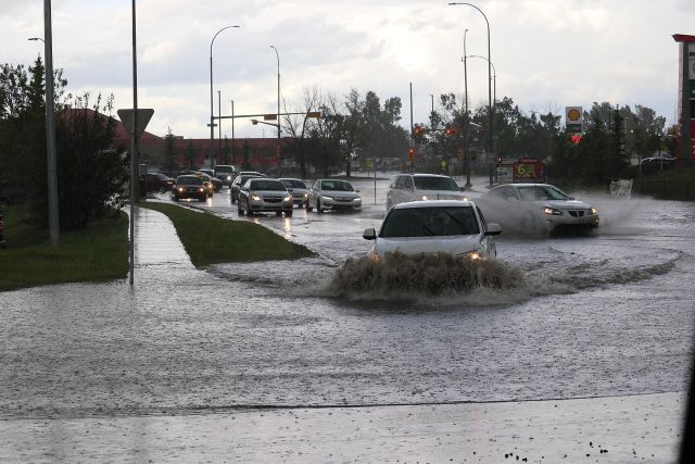 Apa itu gelombang Rossby, yang disebut memicu banjir bandang di Bali?