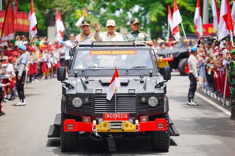 Kenapa Kapolri Listyo Sigit tak ikut kena reshuffle?