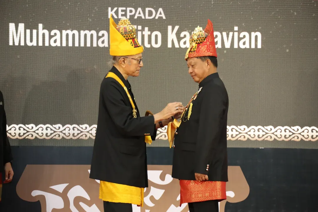 Di balik pemberian Gelar Petua Panglima Hukom Nanggroe Tito Karnavian