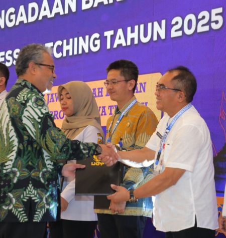 UKPBJ Semarang raih penghargaan Level Proaktif