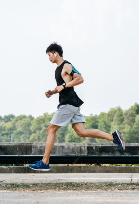 8 manfaat jalan kaki secara rutin bagi kesehatan tubuh